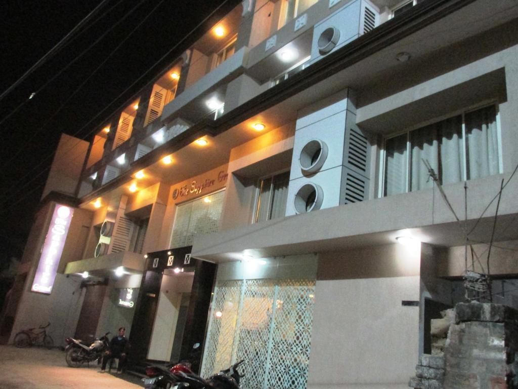 The Sapphire Grand Hotel Varanasi Exterior photo